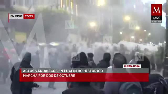 Batalla campal en el zócalo por mitin del 2 de octubre | Rodrigo Rico, 2 de octubre de 2025