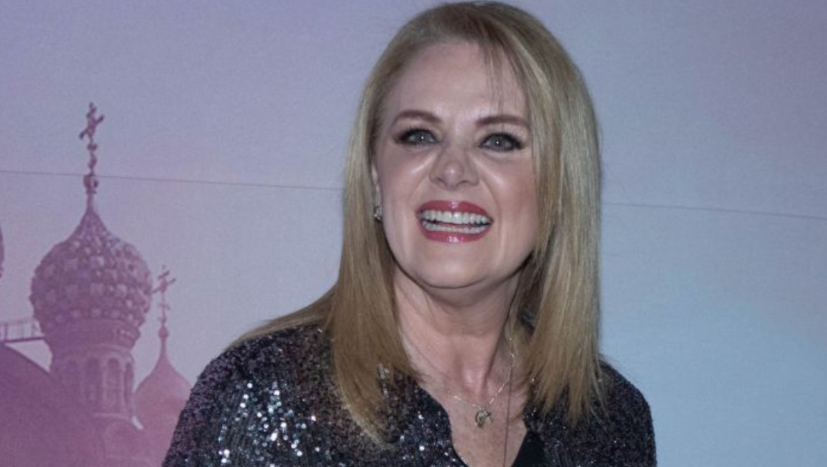 Erika Buenfil sorprende con fotos sin ropa a sus 61 años | Especial