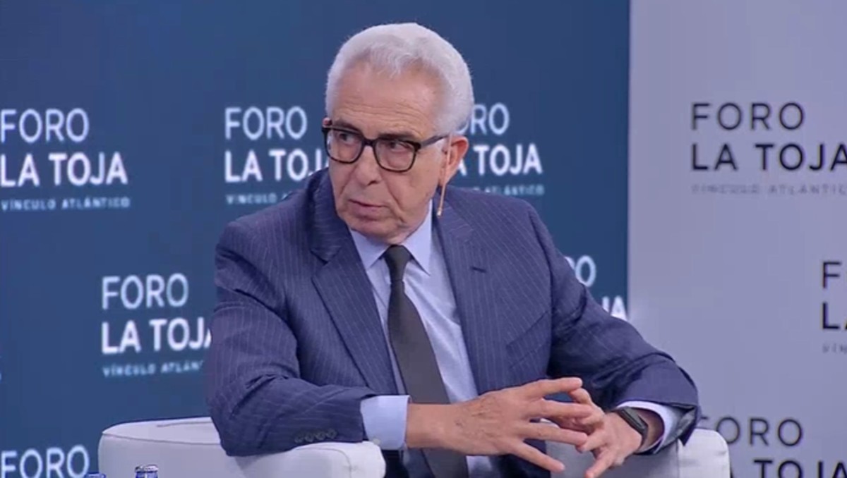 Ernesto Zedillo defendió la democracia frente a otras formas de gobierno. | X