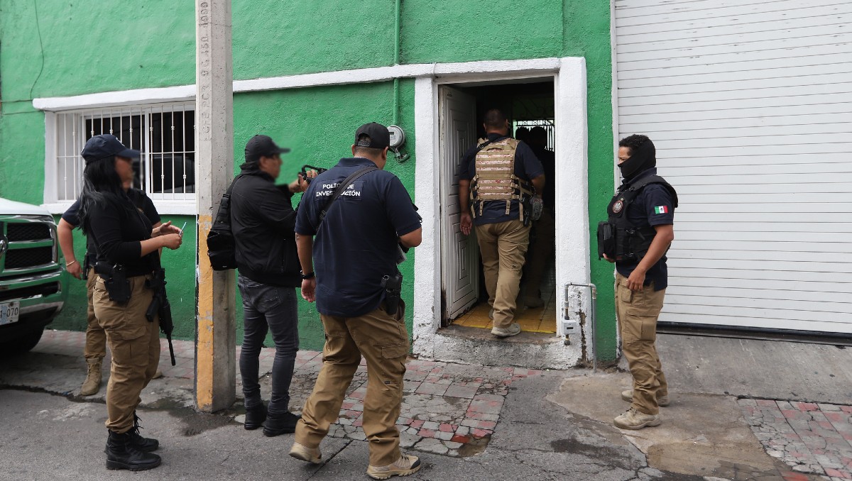 La Fiscalía de Jalisco realizó un operativo el 11 de julio de 2025 en el anexo de Esteban Alatorre en Guadalajara (Cortesía)
