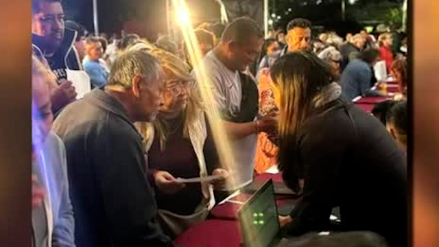 El gobierno entrega mas de 100 mdp a afectados por las lluvias en la CdMx