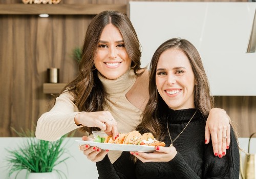 Las hermanas Cuéllar, creadoras de tortillas de tomate saludables. (Cortesía)