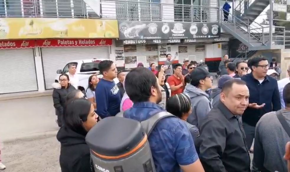 Piden que el ayuntamiento atienda la problemática de baches. (Guadalupe Trejo)