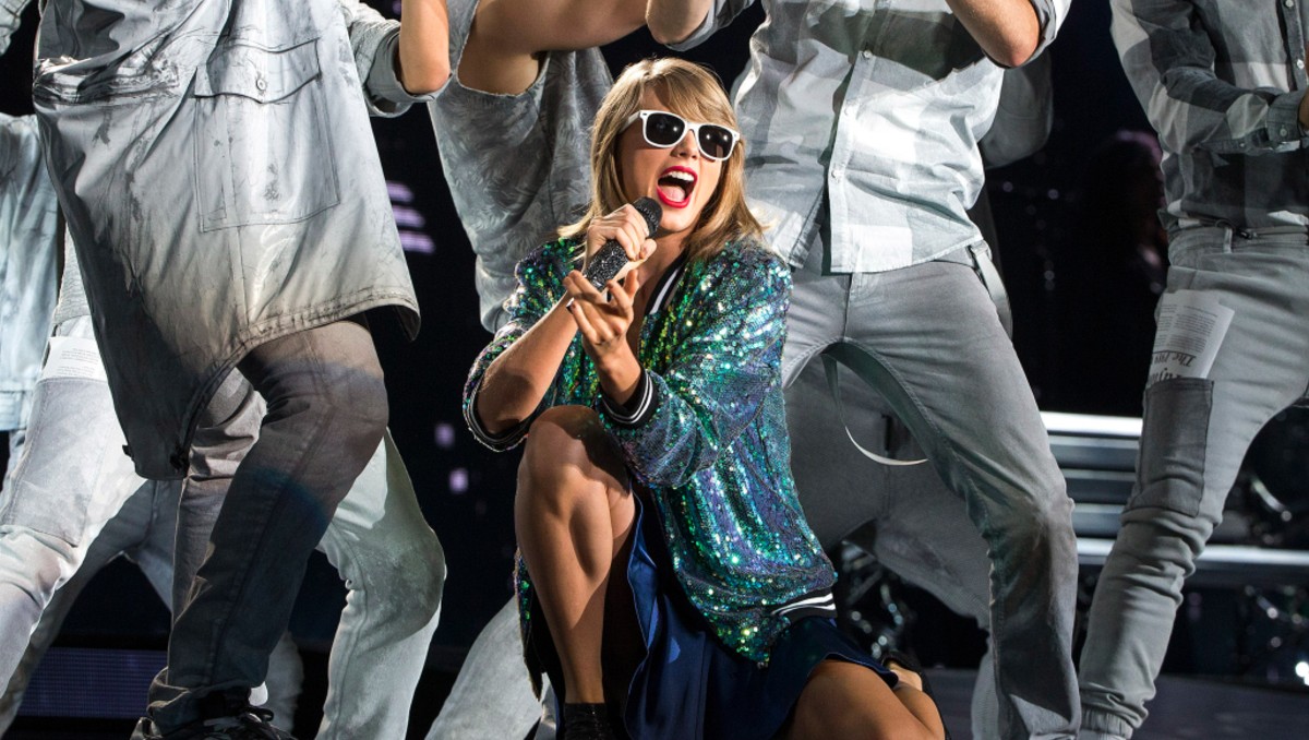 Taylor Swift se presenta en su gira mundial 1989 en el Nationals Park de Washington, en 2015. | Foto: The New York Times