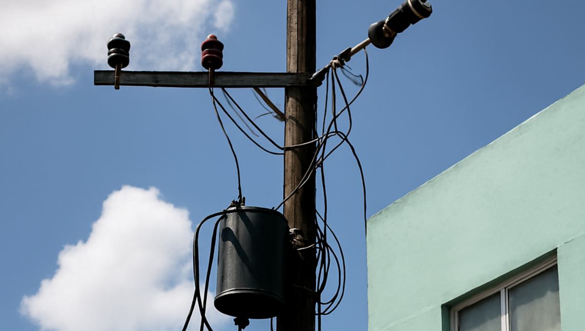 El trabajador realizaba un cambio de cables al momento de sufrir el robo | Imagen ilustrativa