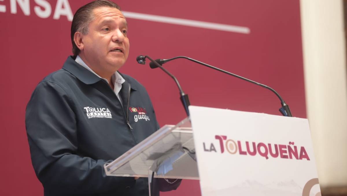 El alcalde de Toluca justificó el operativo policial del 2 de octubre, señalando que respondió a actos vandálicos. Foto: Iván Carmona