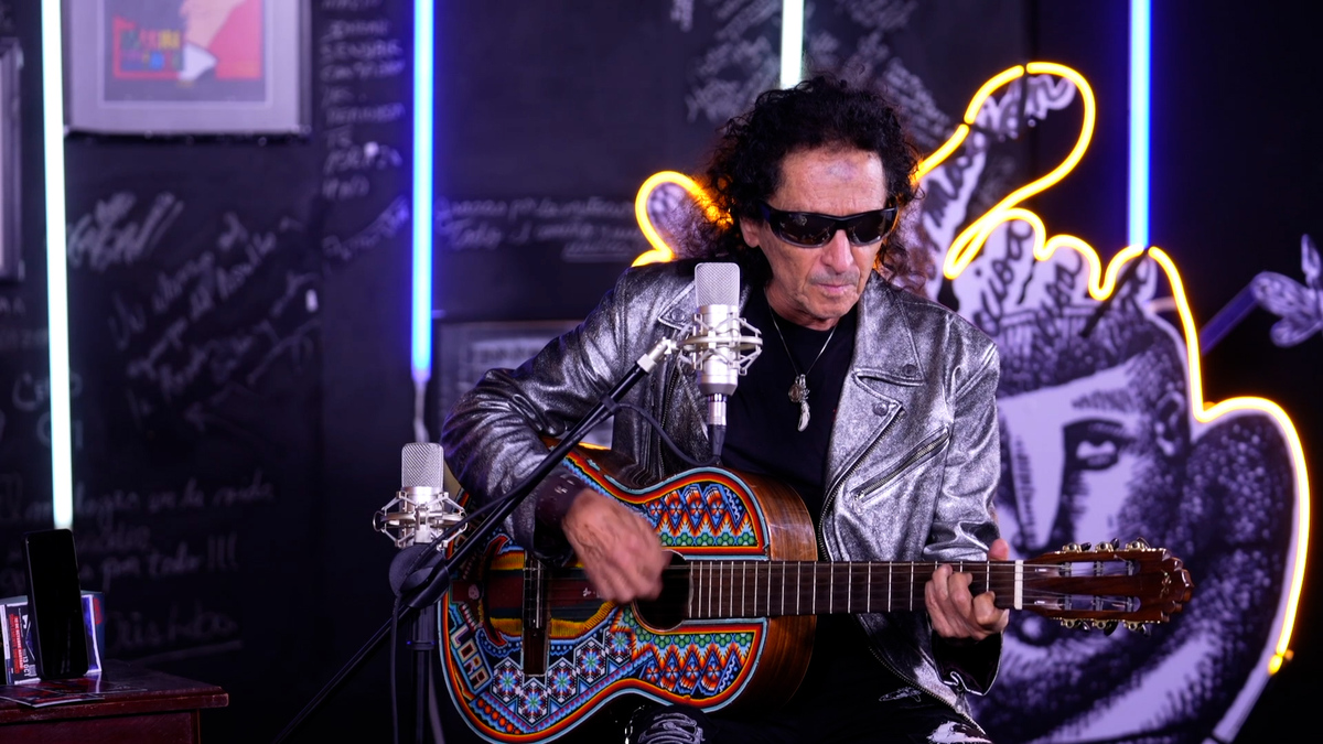 Álex Lora regresa al Auditorio Nacional | El Asalto a la Razón