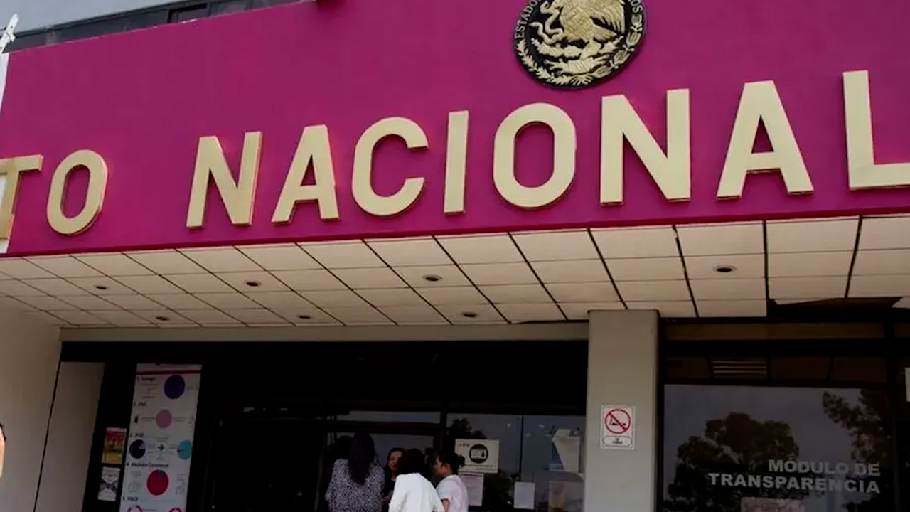 Corte rechaza proyecto de Batres para limitar facultades del INE para sancionar