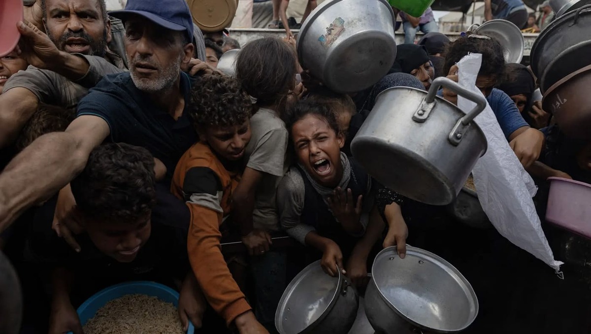 Hambruna, desplazamientos y crisis humanitaria: la ayuda humanitaria se desborda en Gaza | Especial