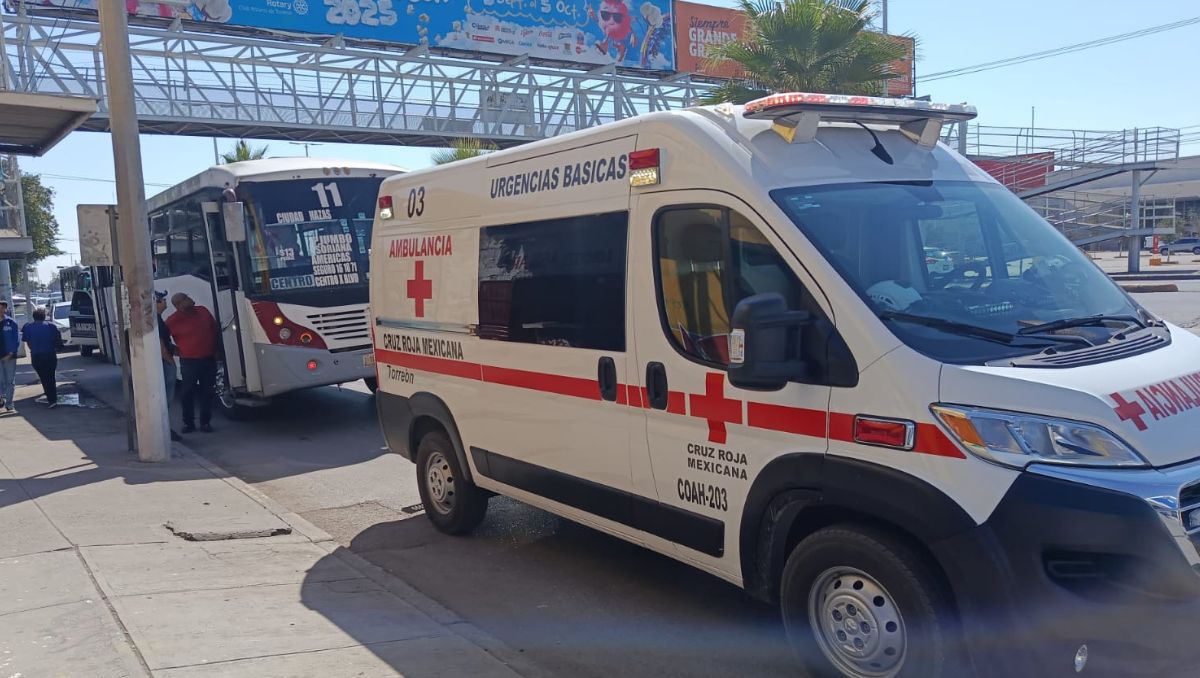 El desmayo fue causado por una disminución de la presión arterial. | Especial
