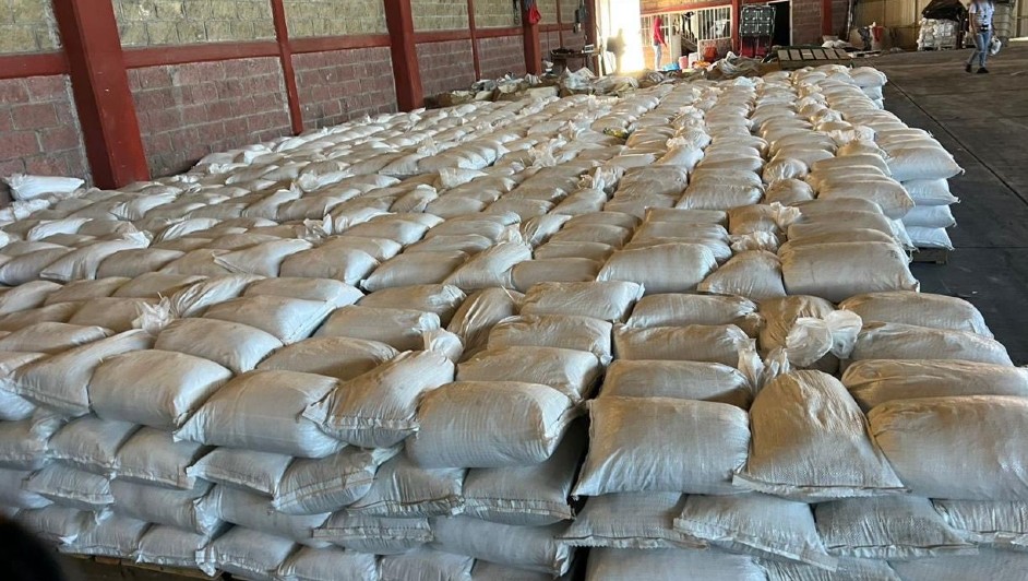 FGR y fuerzas federales decomisan más de 2 mil costales con químicos en Durango | SSPC