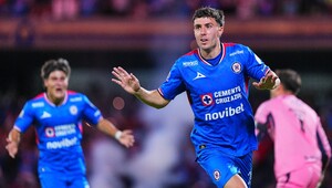 José Paradela anota en el partido Cruz Azul vs Juárez en el Apertura 2025