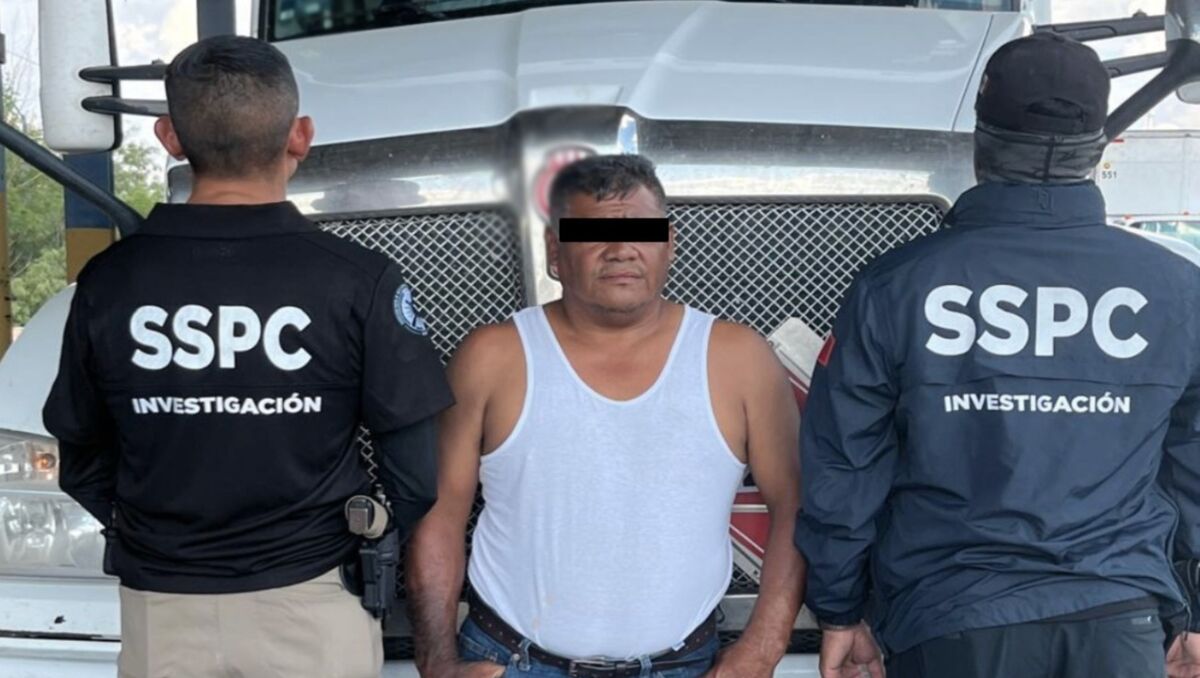 La persona y la unidad quedó a disposición del Ministerio Publico Federal. | Especial.