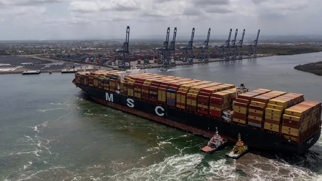 Cierran Puerto Lázaro Cárdenas por tormenta tropical ‘Priscilla’ y temporal marítimo