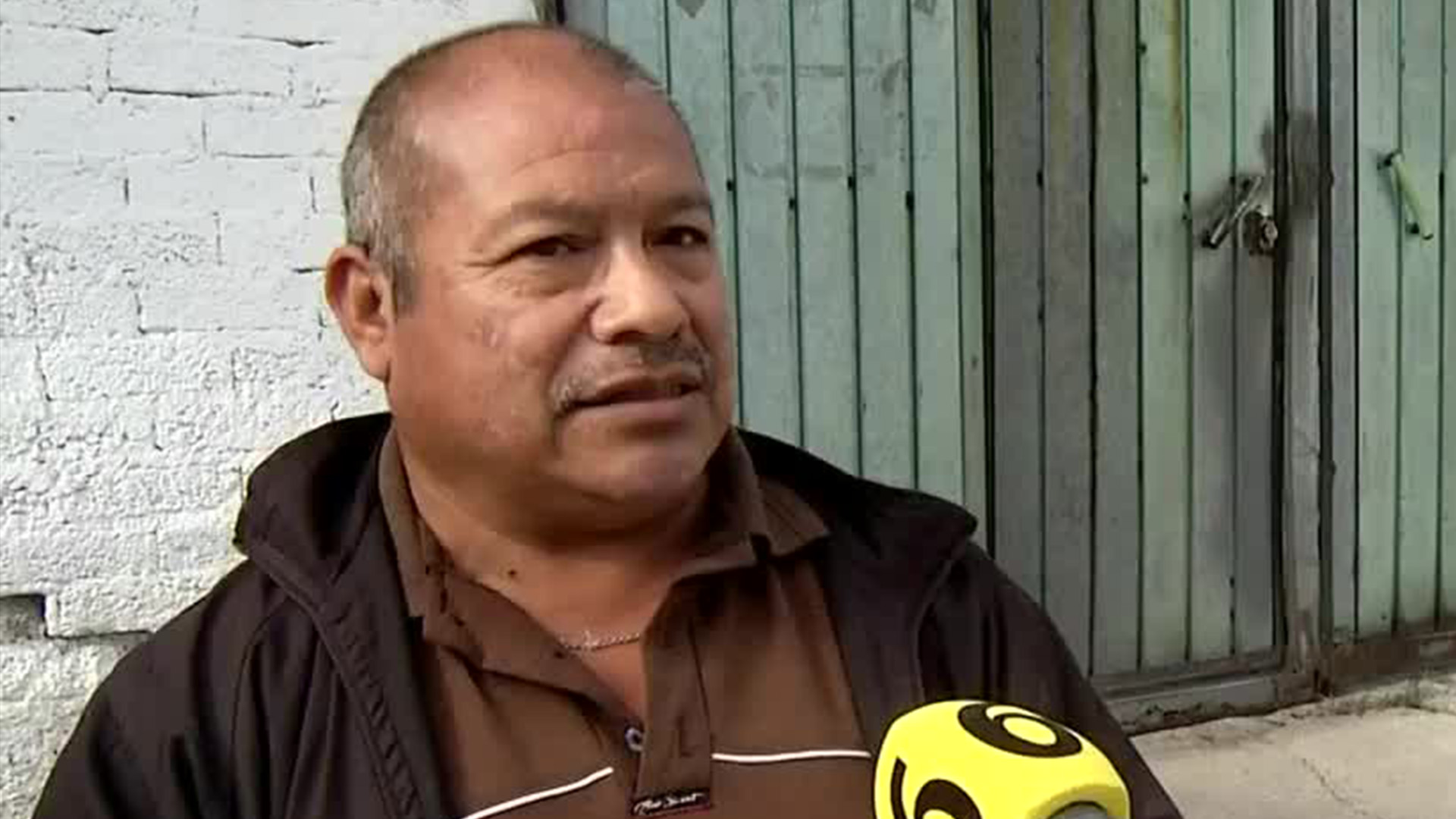 En Ecatepec, marinos y policías golpean y amenazan a padre e hijo en su casa
