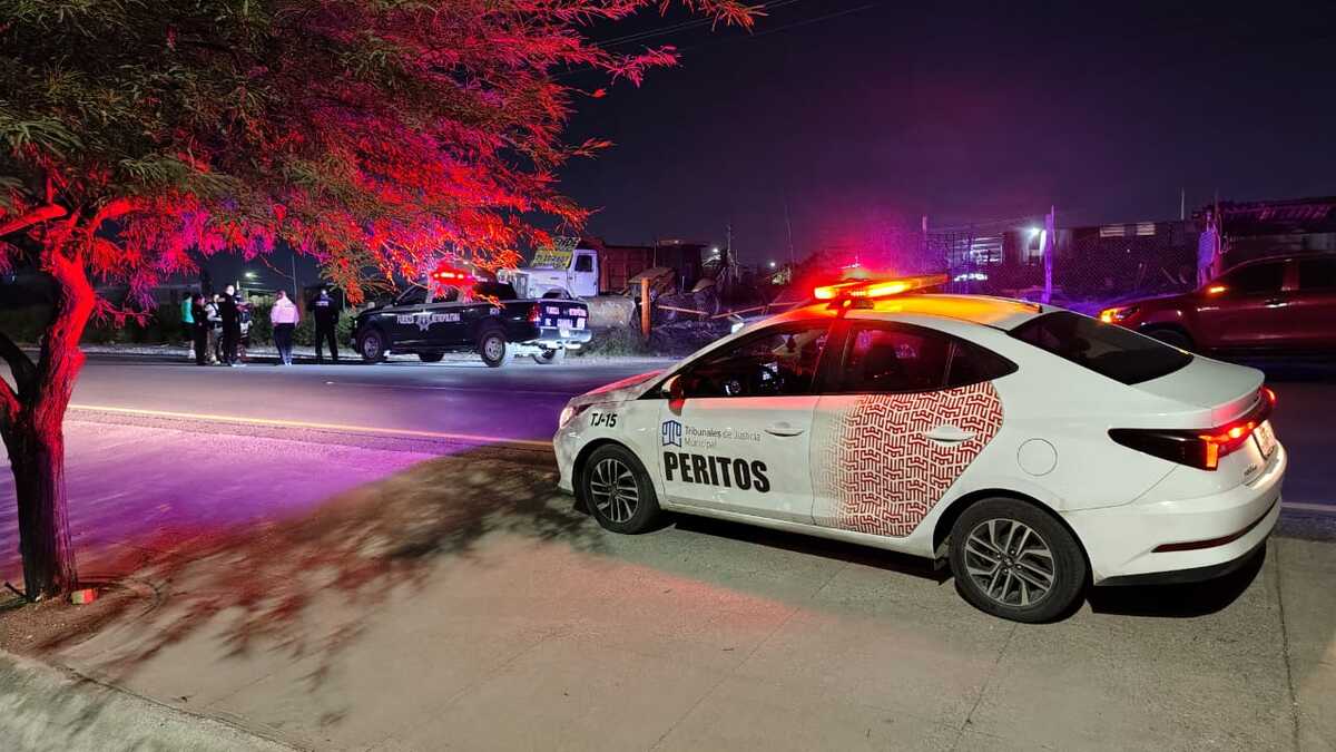 Hallan muerto a hombre en silla de ruedas sobre periférico de Torreón.| Especial