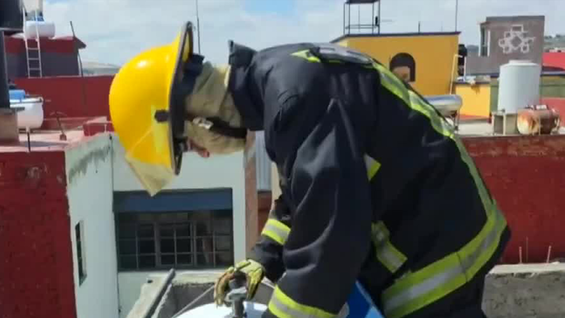 En Hidalgo, los bomberos atienden 10 fugas de gas diarias por tanques chatarra