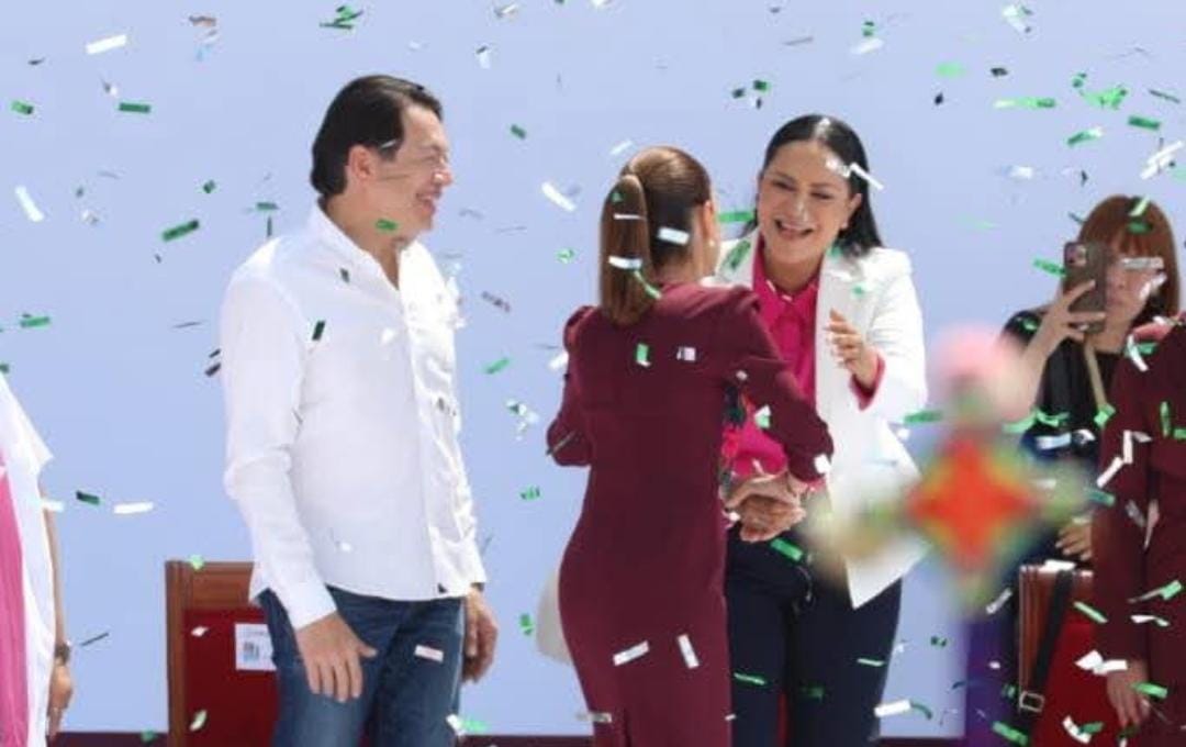 Sheinbaum junto con Ariadna Montiel Reyes y Mario Delgado.