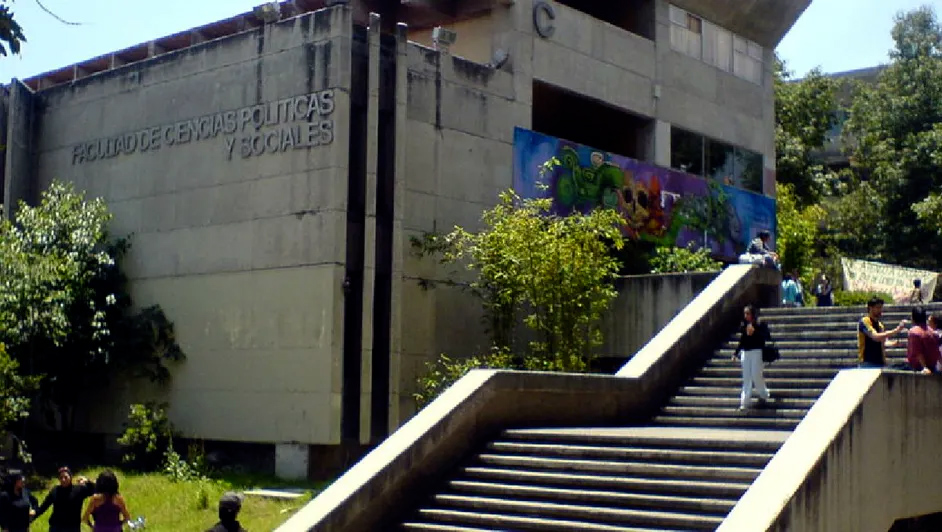 Amenaza de bomba en la UNAM: desalojan Facultad de Ciencias Políticas en CU