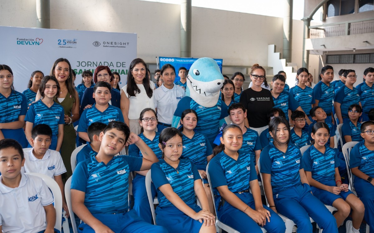 Jornada de entrega de lentes gratuitos en Icest Altamira. | Cortesía