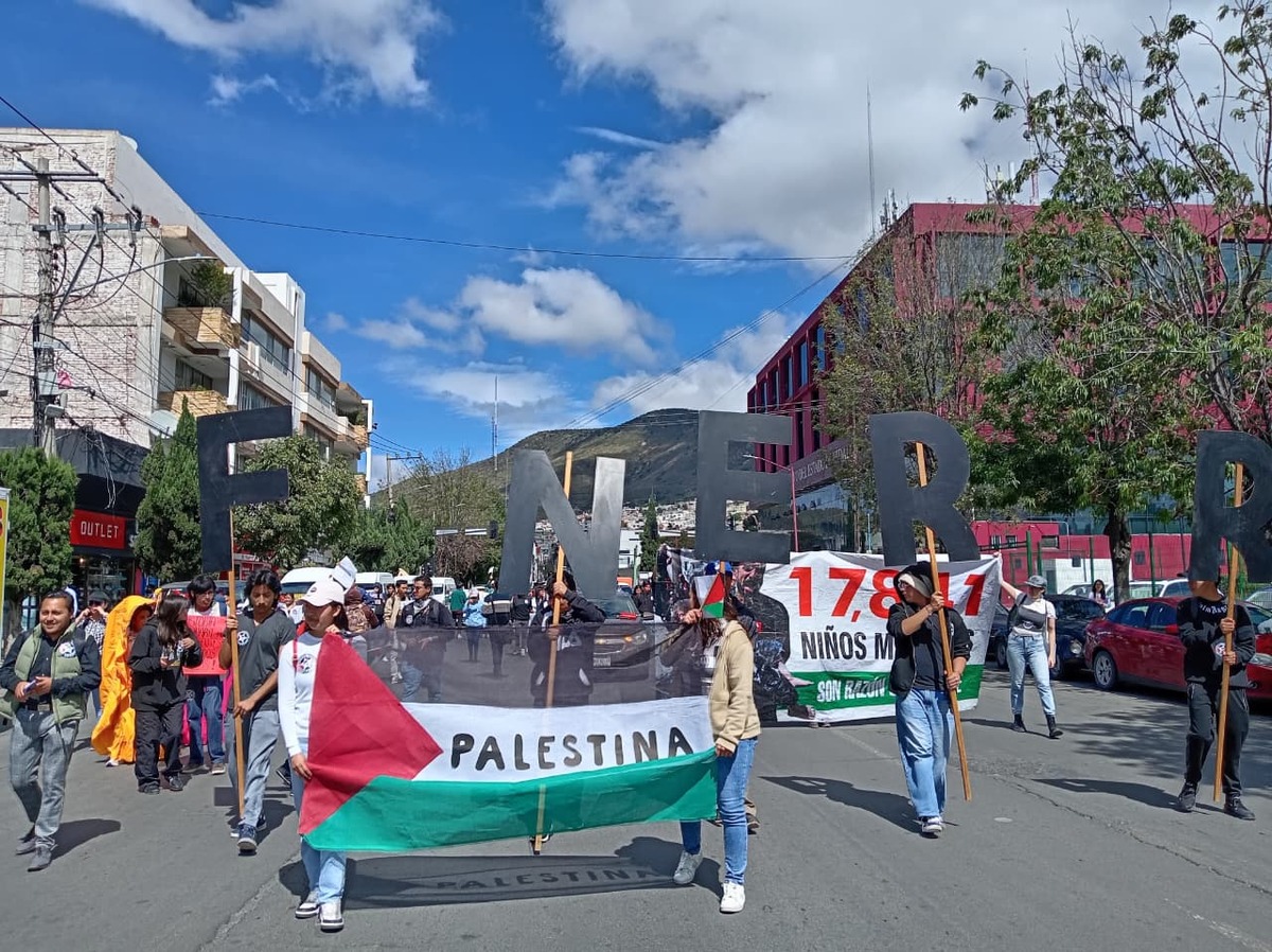 Los manifestantes expresaron su rechazo a los ataques en territorio palestino en las calles del centro de Pachuca.