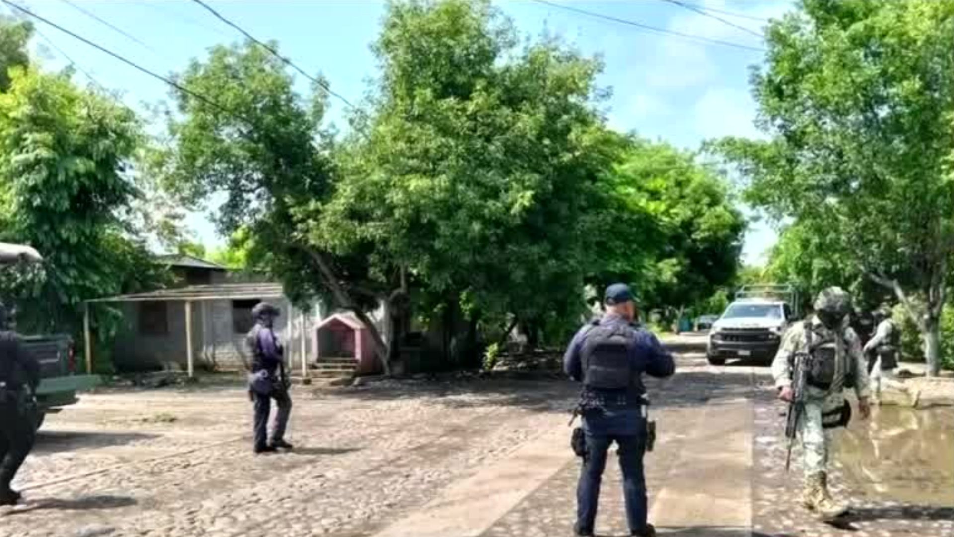 En Michoacán, dos personas pierden la vida debido a un enfrentamiento armado