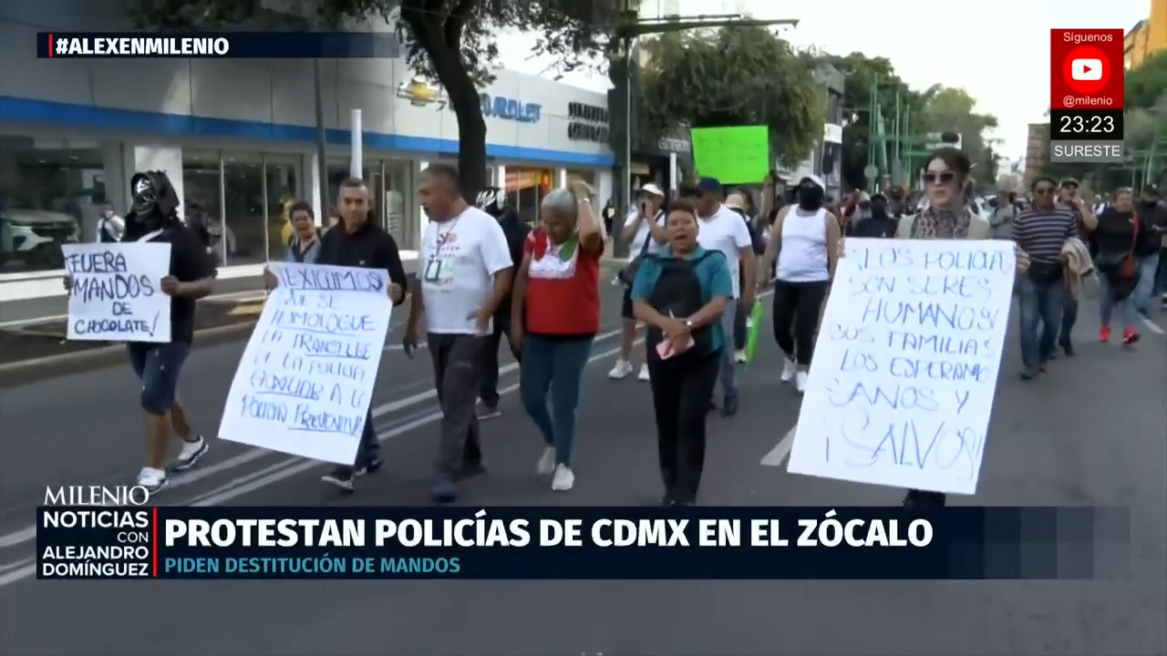Policías capitalinos protestan en el Zócalo contra vandalismo en marchas de Tlatelolco