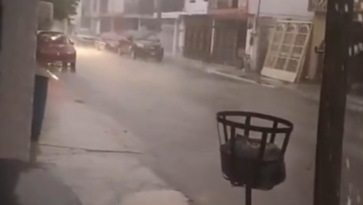 Reportan fuertes lluvias en Guadalupe, Juárez y San Nicolás la tarde de este martes.