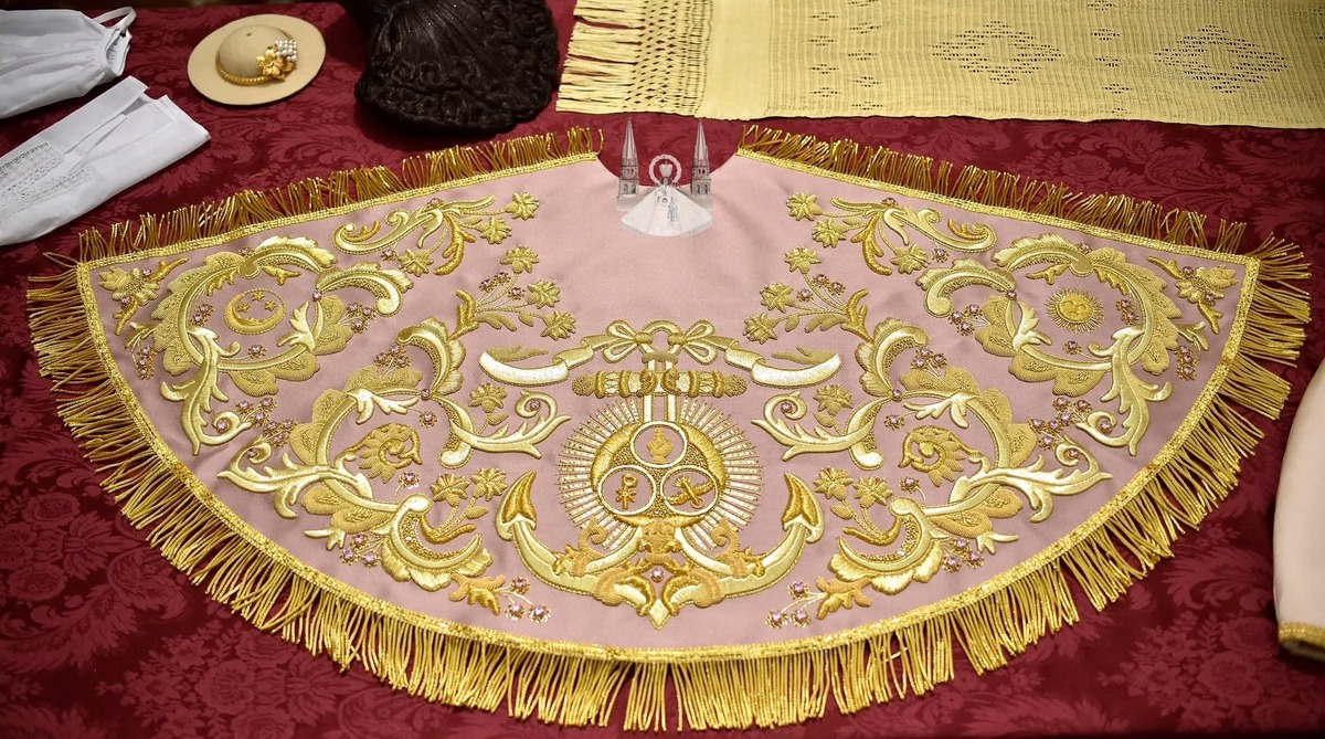Vestuario de la Virgen de Zapopan para la Romería 2025 (Cortesía)