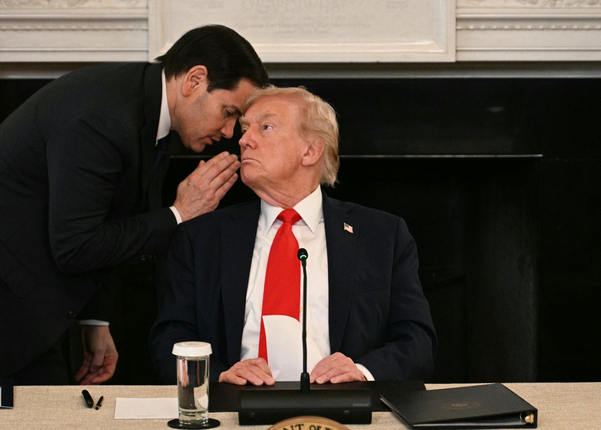 Así fue el momento en el que Trump se enteró de la firma del acuerdo de paz. | AFP