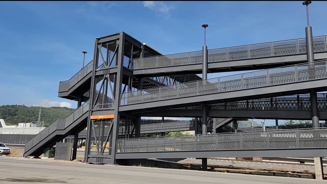 Avanzan Estaciones de la Línea 4 del Tren Ligero en Tlajomulco. (Roberto Hurtado)