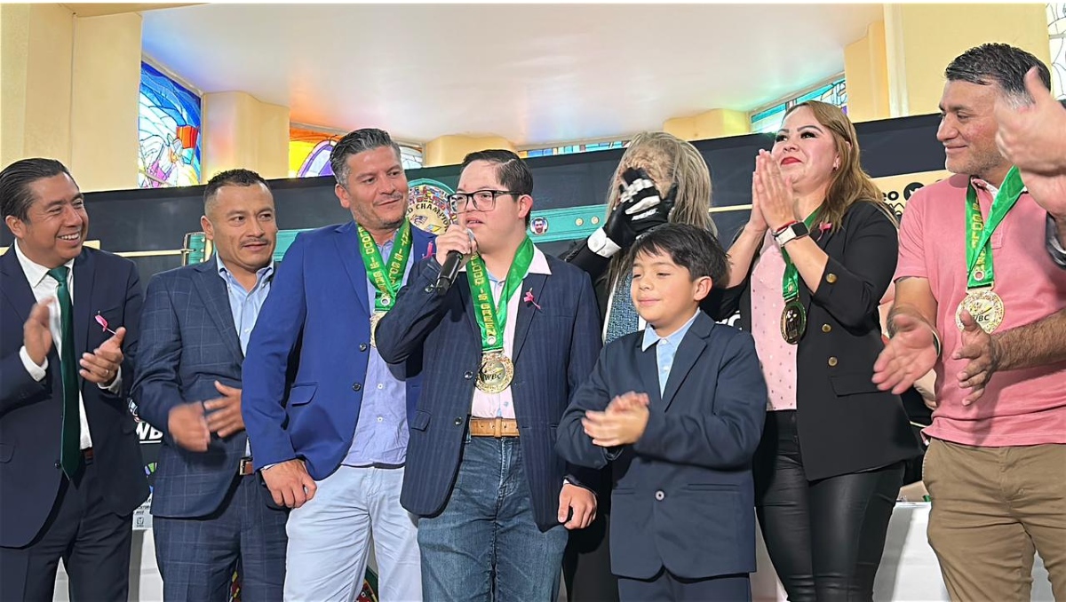 Consejo Mundial de Boxeo reconoce a Darío Espinoza, el pequeño guerrero que pelea con el alma (Olga Hirata)
