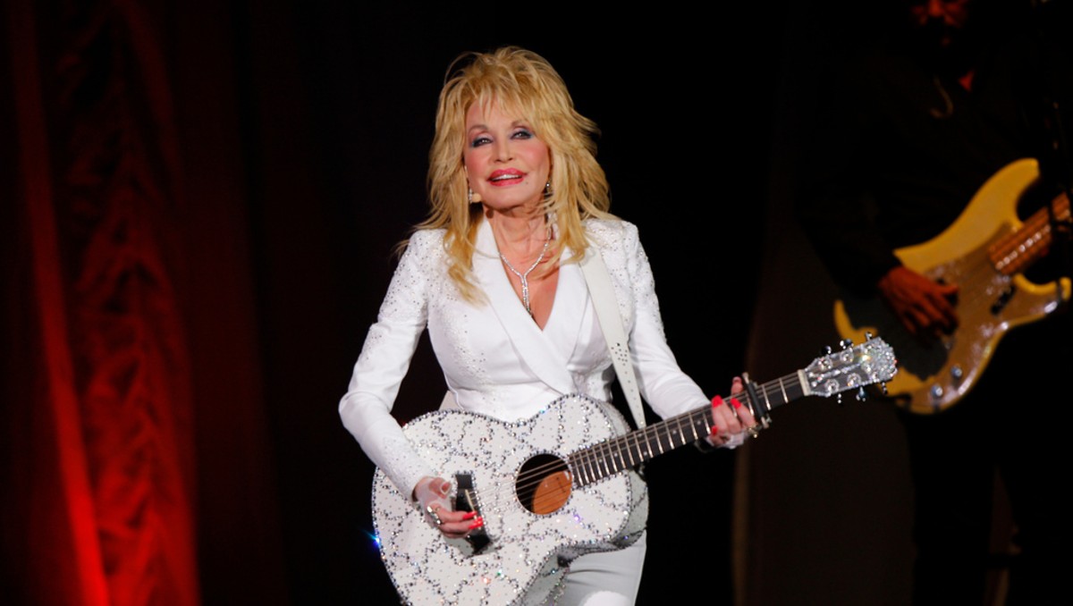 Dolly Parton preocupa por su estado de salud | ESPECIAL
