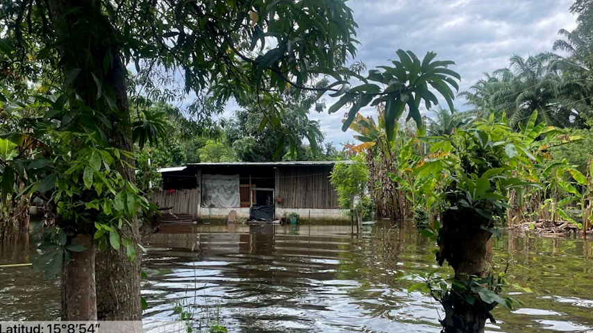Fuertes lluvias afectan más de 200 viviendas en Chiapas por baja presión con potencial ciclónico