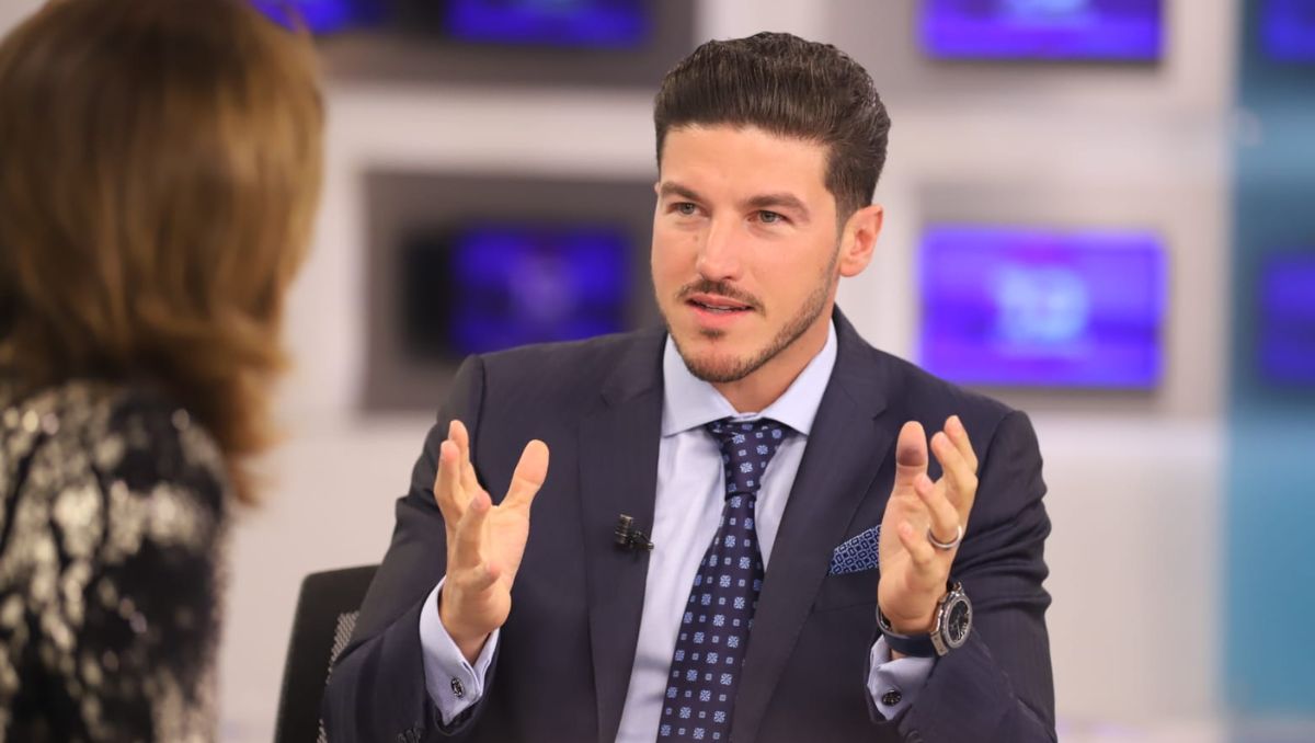 Samuel García Sepúlveda, gobernador de Nuevo León. Luis Guerra