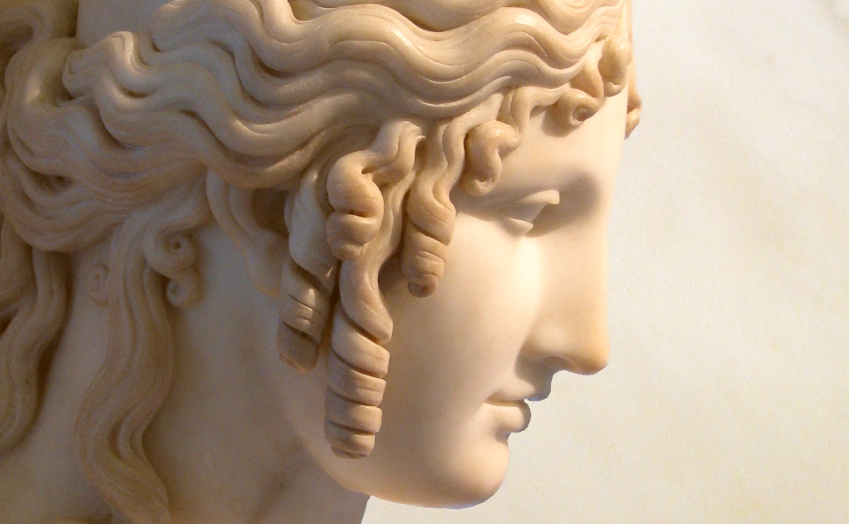Busto de Helena (detalle). Antonio Canova, 1816-17. Mármol. (Wikimedia Commons | Montaje: Laberinto)