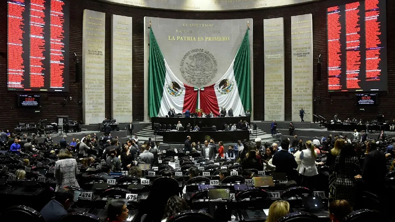 Diputados quitan transitorio en iniciativa de reformas a Ley de Amparo