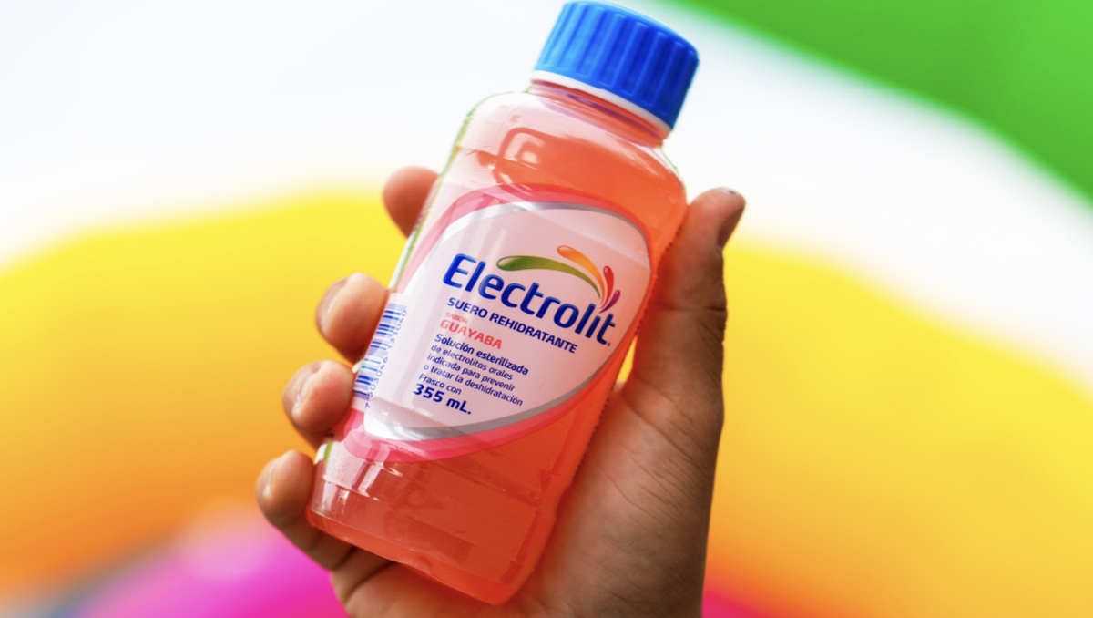 El Electrolit es una bebida altamente vendida y usada para la rehidratación en México. | @electrolit
