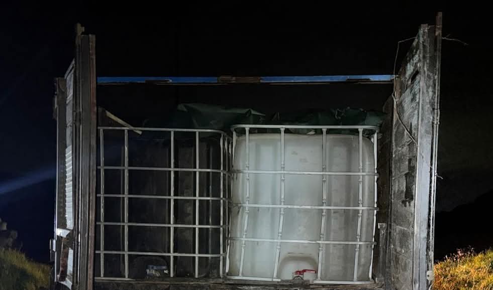 Elementos de la Guardia Nacional desmanteló una toma clandestina en Singuilucan, Hidalgo.