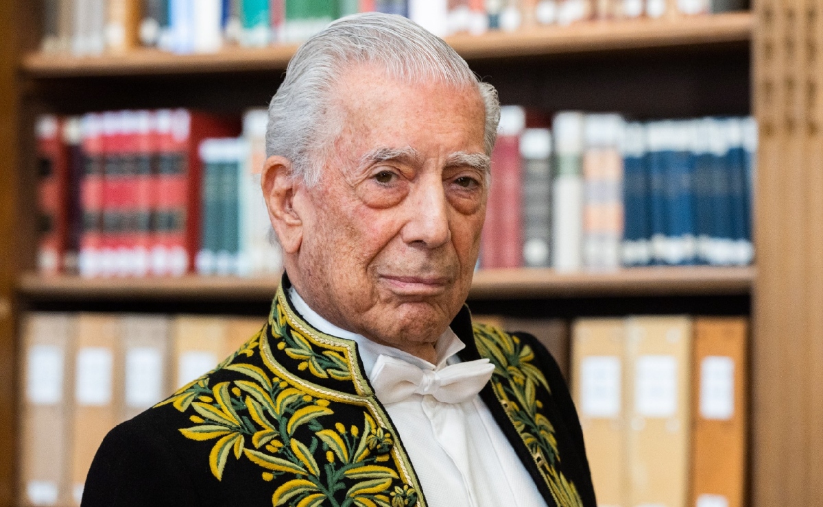 En febrero de 2023, Mario Vargas Llosa se convirtió en el primer escritor hispano en ingresar a la Academia Francesa. (EFE)
