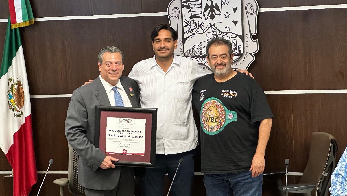Mauricio Sulaimán honra el legado de su padre al recibir un reconocimiento póstumo (Olga Hirata)