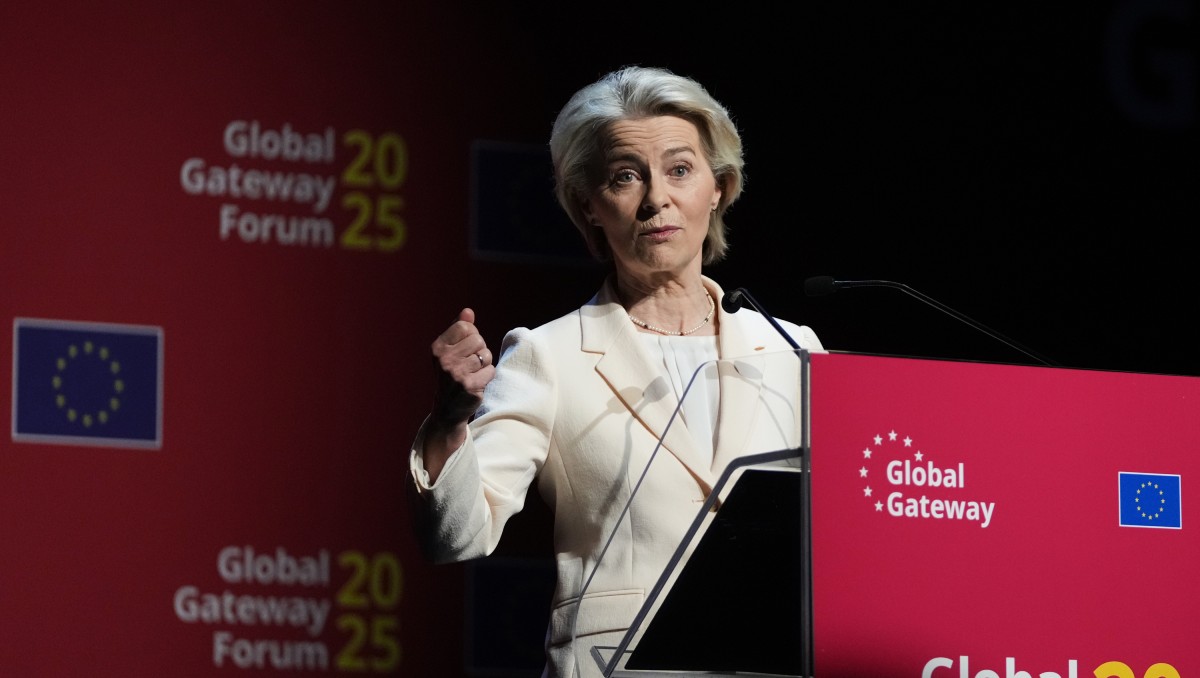 Ursula Von der Leyen ya superó tres votos de no confianza en un año. | AP