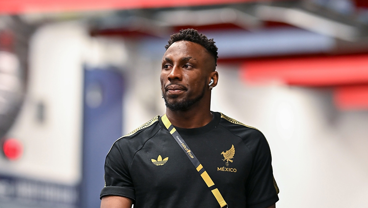 Julián Quiñones busca ganarse la confianza de Javier Aguirre (Imago7)