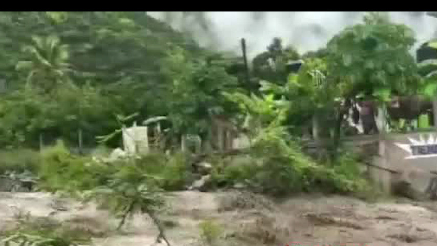 Lluvias torrenciales provocan desbordamientos de ríos en Hidalgo