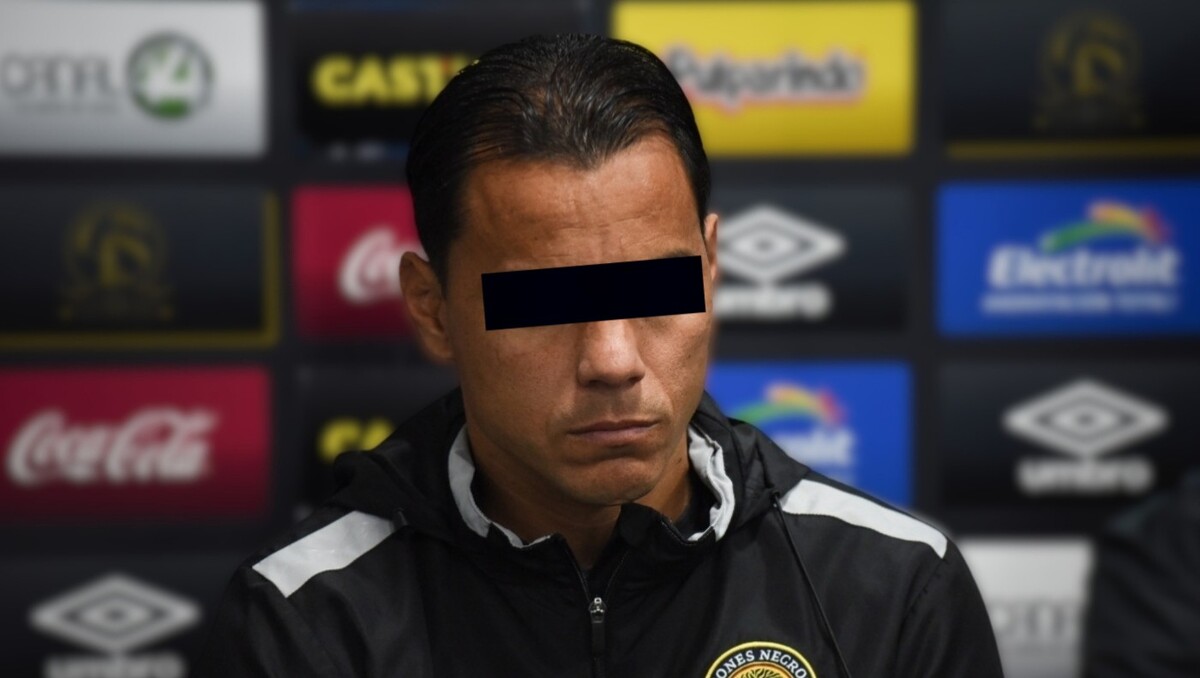 Omar Bravo fue detenido hace unos días por las acusaciones en su contra de presunto abuso infantil | Archivo.