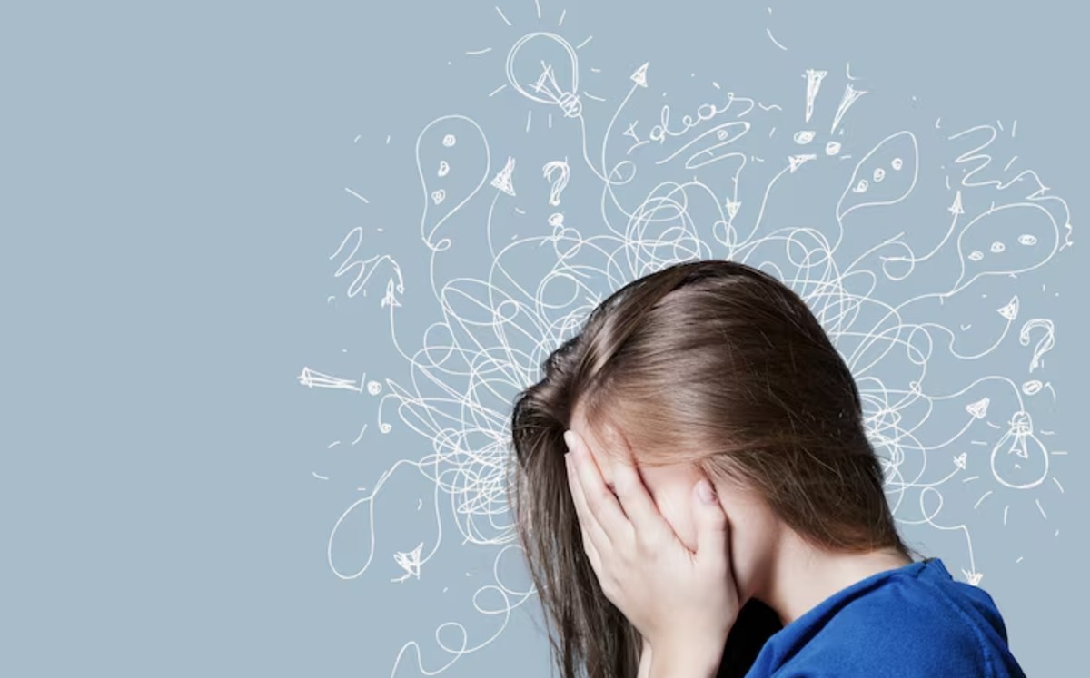 Para muchos padres es imposible cubrir el costo de una consulta con especialistas particulares. | Freepik