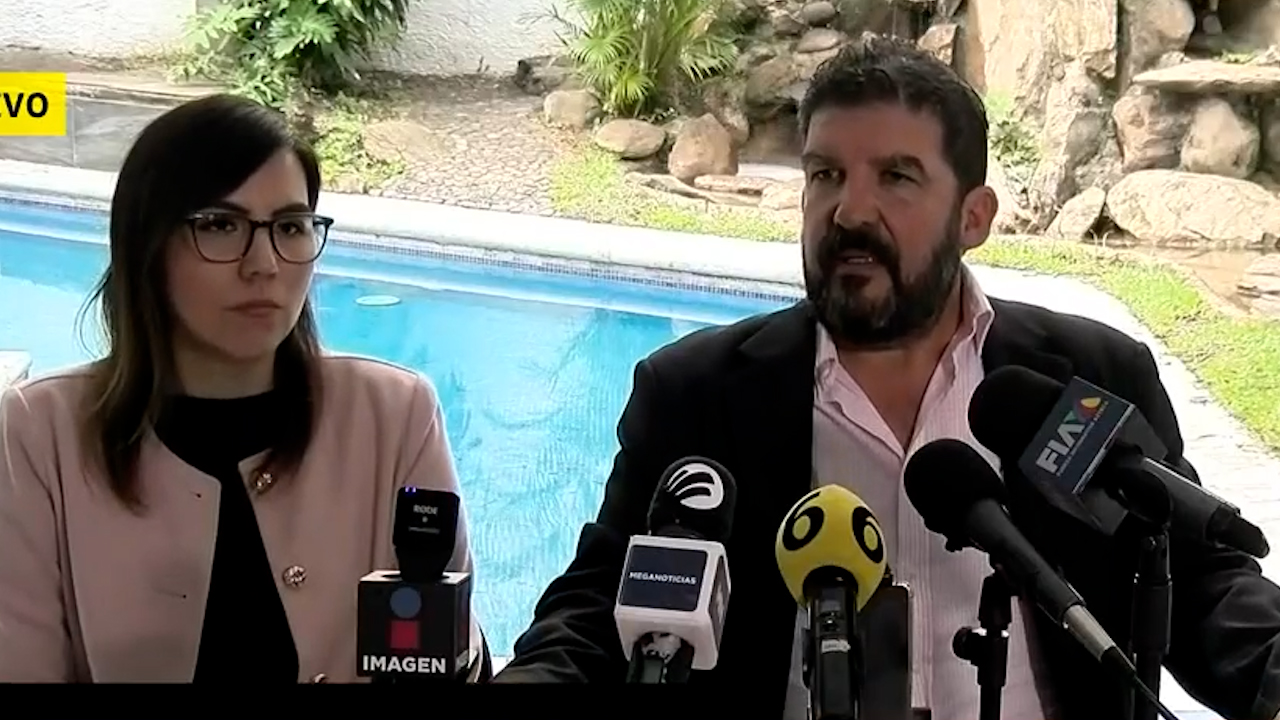 La hermana y el abogado defensor de Omar "N" ofrecen rueda de prensa acerca del caso del exjugador