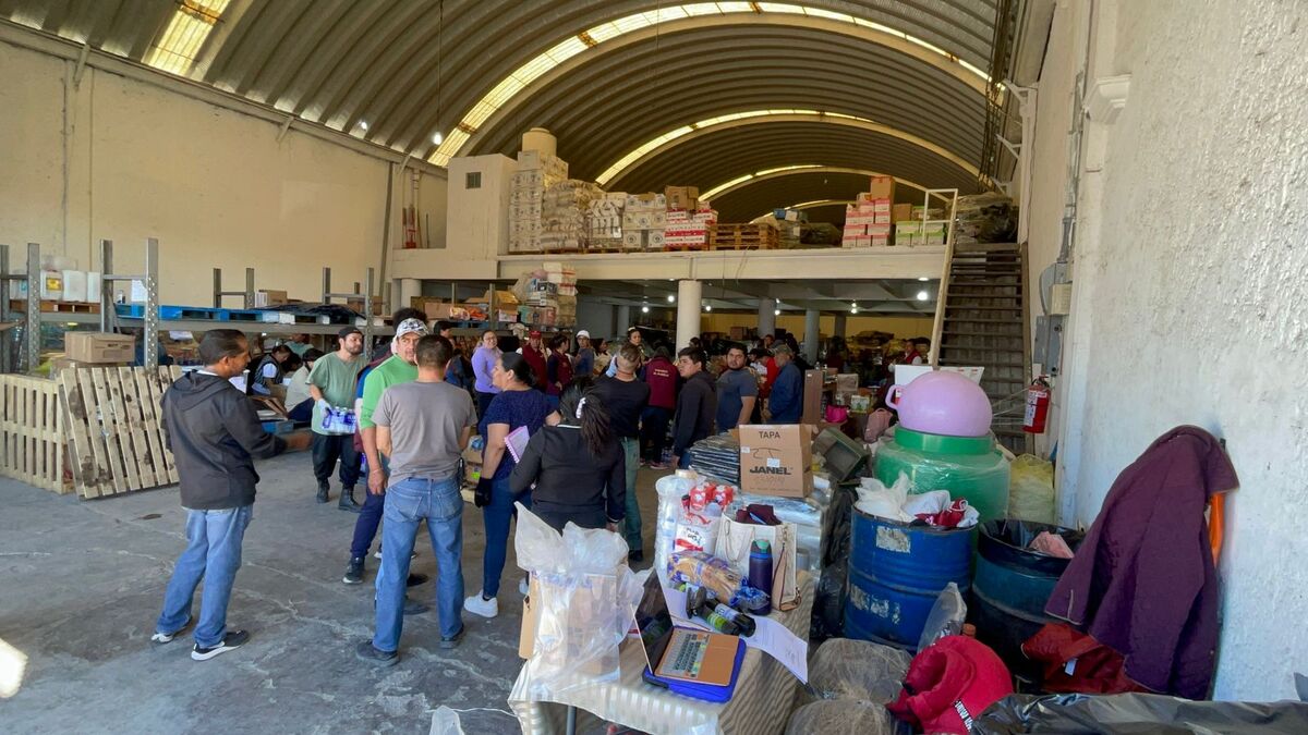 Abren puntos de recolección de víveres para damnificados en hidalgo (Aarón García)