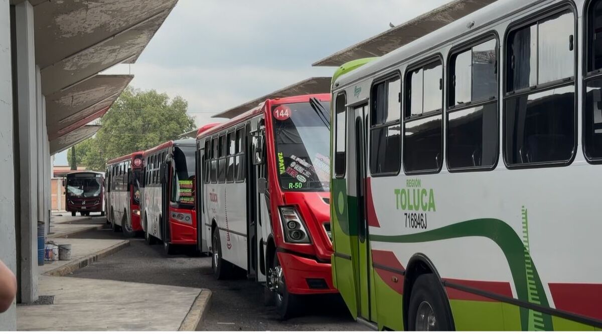 Aumenta dos pesos el transporte público en Edomex