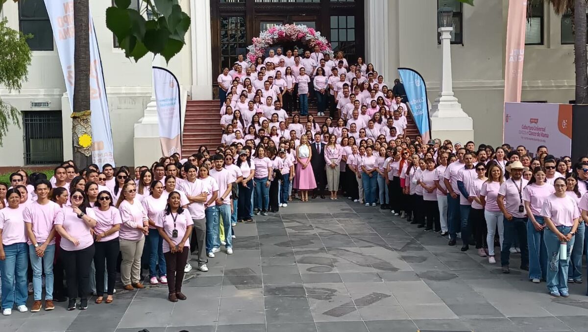 El ejecutivo estatal dio el anuncio en un evento conmemorativo al mes contra el Cáncer de Mama. | Lolita Lastra.